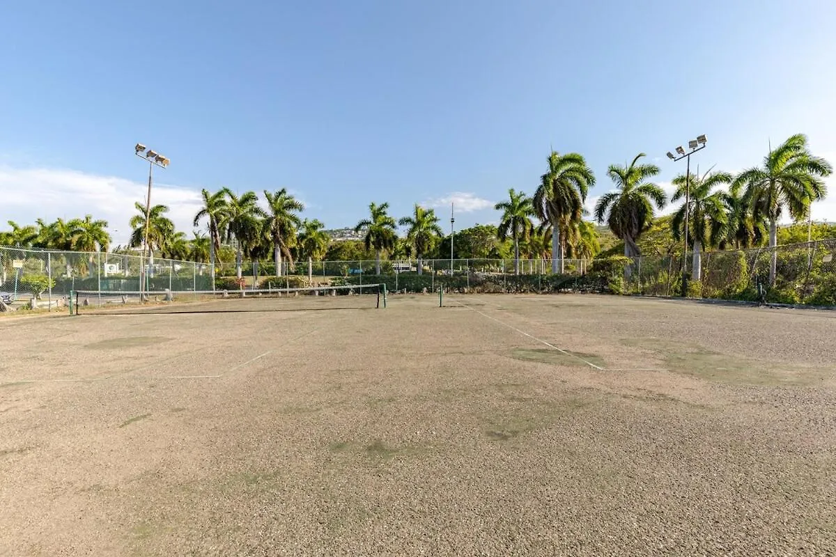 Calypso Villa - 2Bedrm 2Bathrm Pool View & Beach 203 Montego Bay
