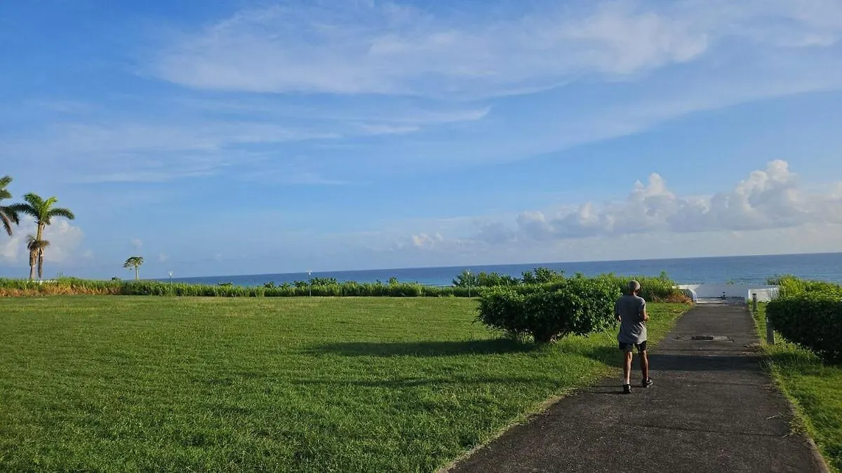 Calypso Villa - 2Bedrm 2Bathrm Pool View & Beach 203 Montego Bay 0*,